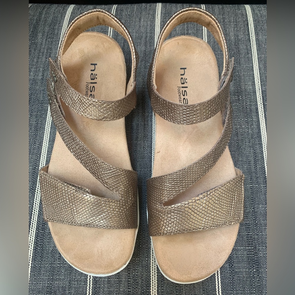 Halsa Denia Sandal Size 9M Gold Leather